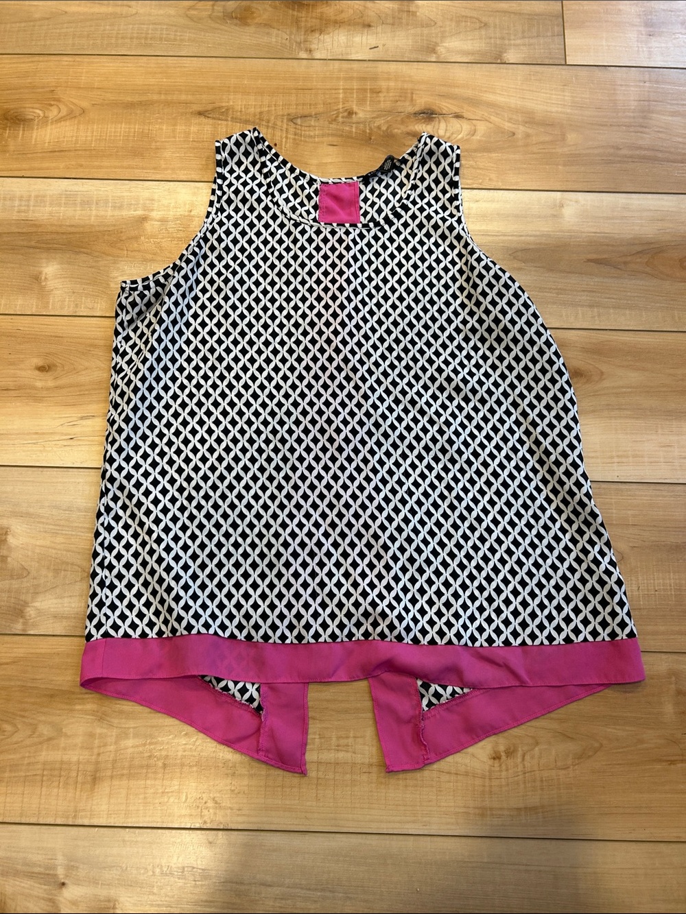Zac & Rachel Black and White Geometric Tank with Pink Accents
